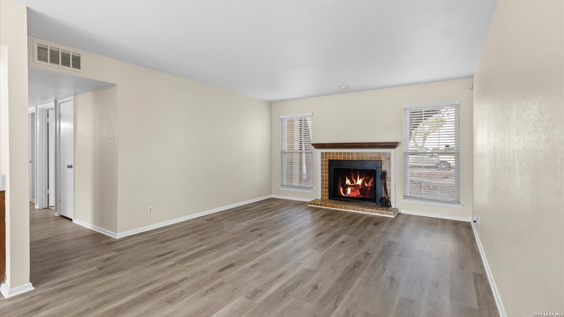 8702 Village San Antonio TX 78217