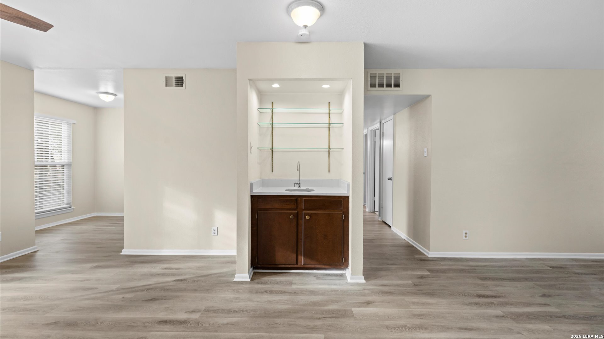 8702 Village San Antonio TX 78217