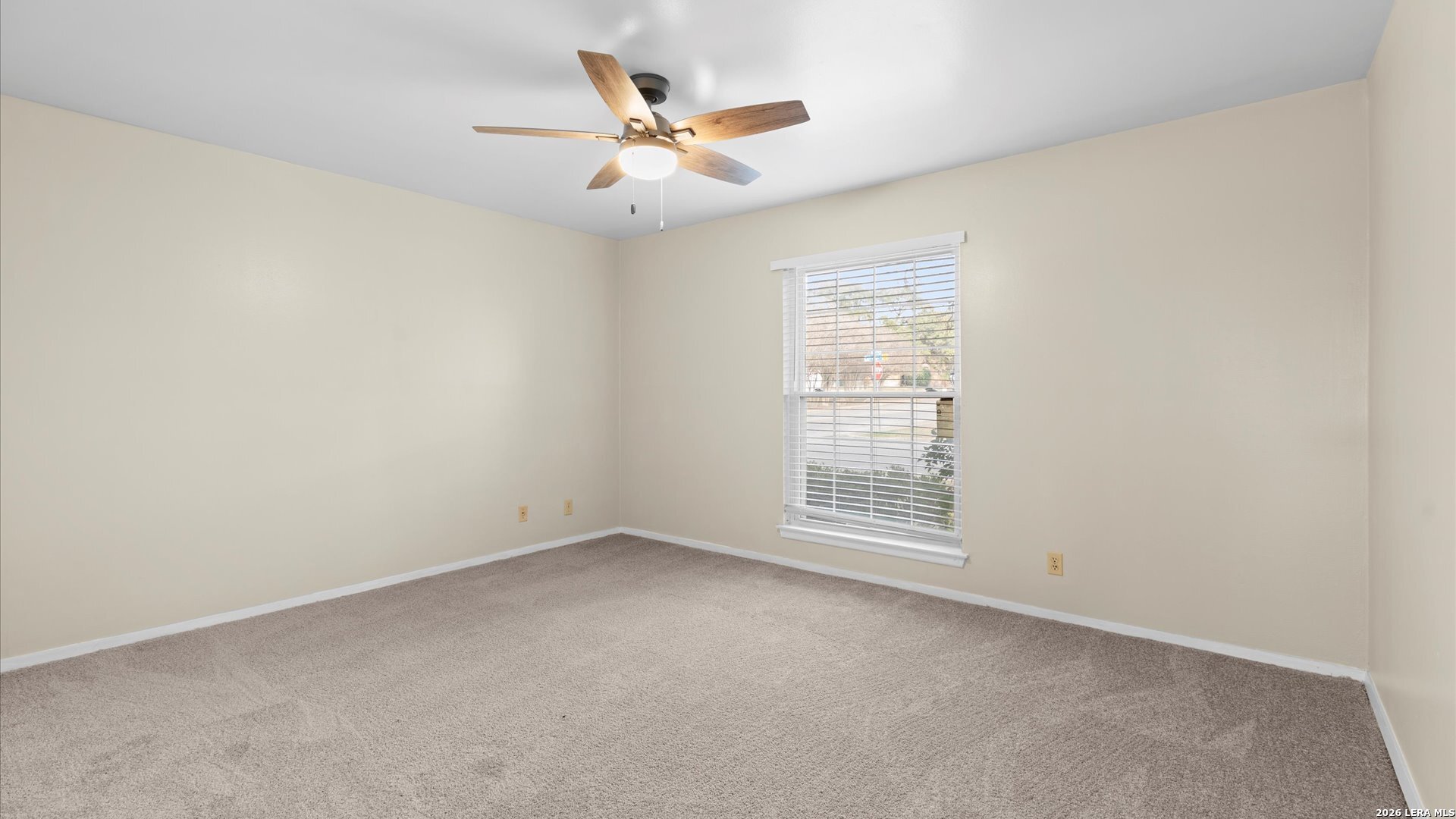 8702 Village San Antonio TX 78217