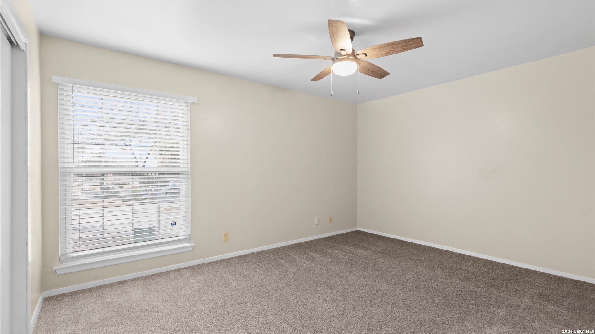 8702 Village San Antonio TX 78217