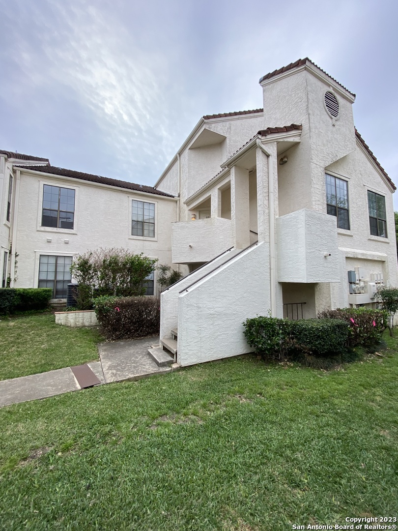 2255 Thousand Oaks Drive San Antonio TX 78232