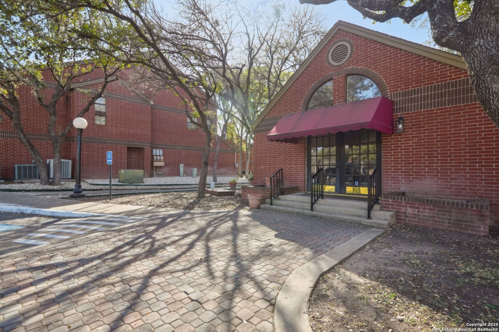 7930 Roanoke San Antonio TX 78240
