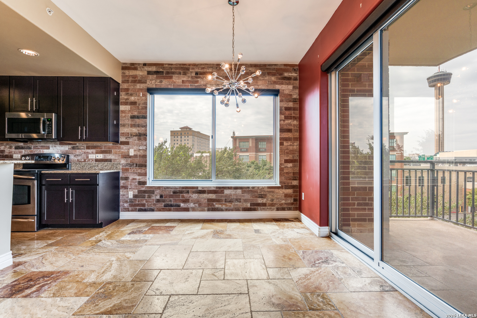 215 N Center San Antonio TX 78202