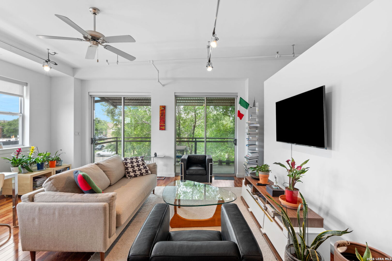 831 S Flores San Antonio TX 78204