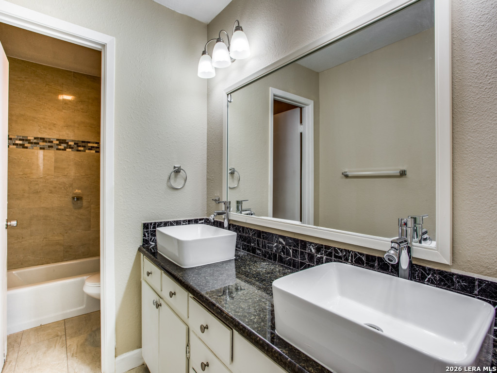 122 E Terra Alta Drive San Antonio TX 78209