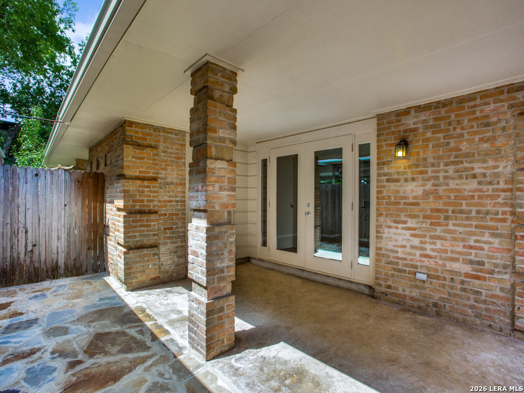 122 E Terra Alta Drive San Antonio TX 78209