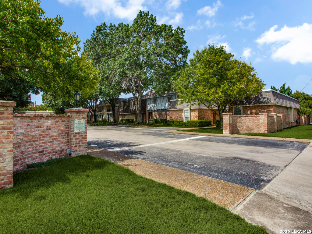 122 E Terra Alta Drive San Antonio TX 78209