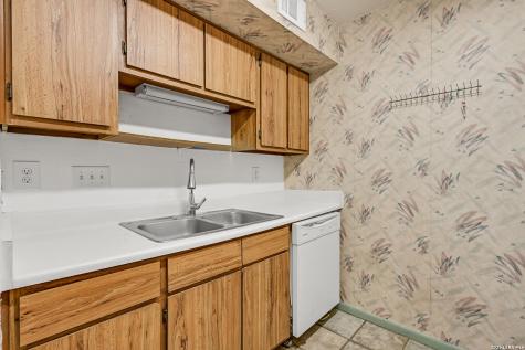 3220 69th Street Galveston TX 77551