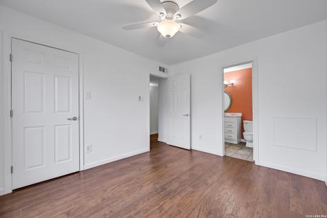 3220 69th Street Galveston TX 77551