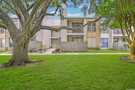 3220 69th Street Galveston TX 77551
