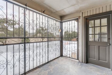 165 W Rampart San Antonio TX 78216