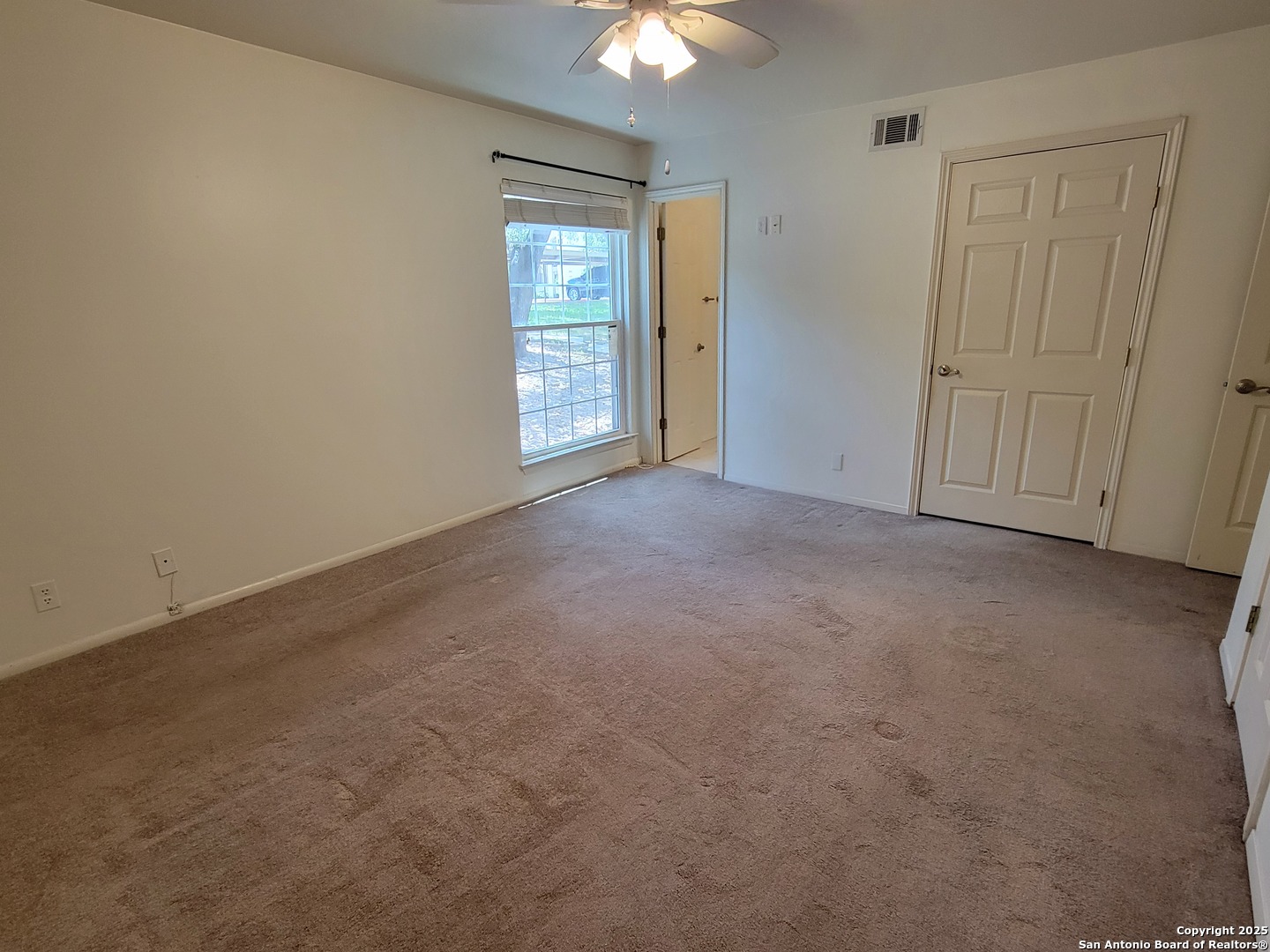 8702 Village Drive San Antonio TX 78217
