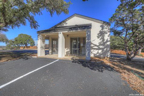1033 Parkview Canyon Lake TX 78133