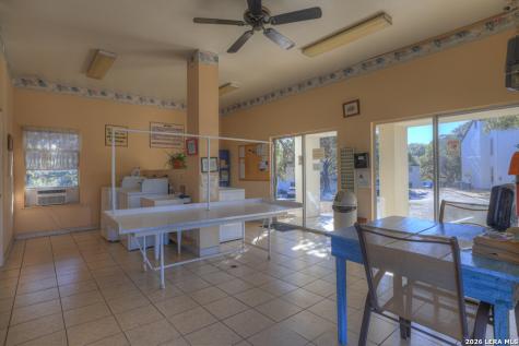 1033 Parkview Canyon Lake TX 78133
