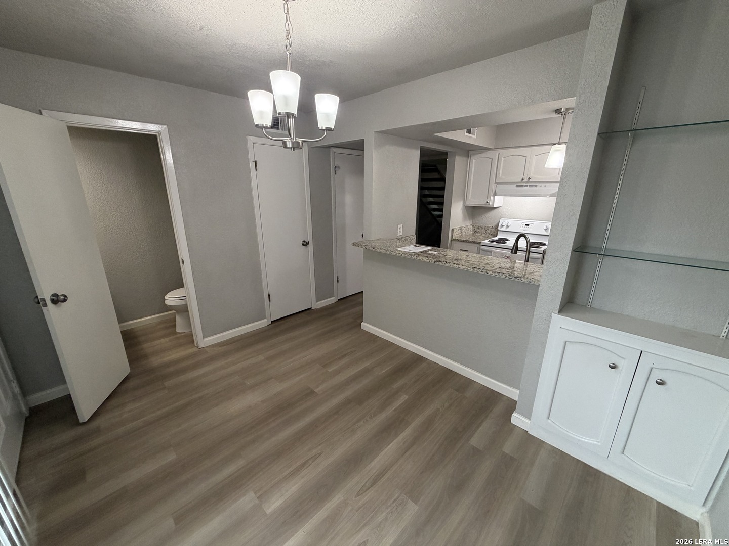 2811 Woodbury San Antonio TX 78217
