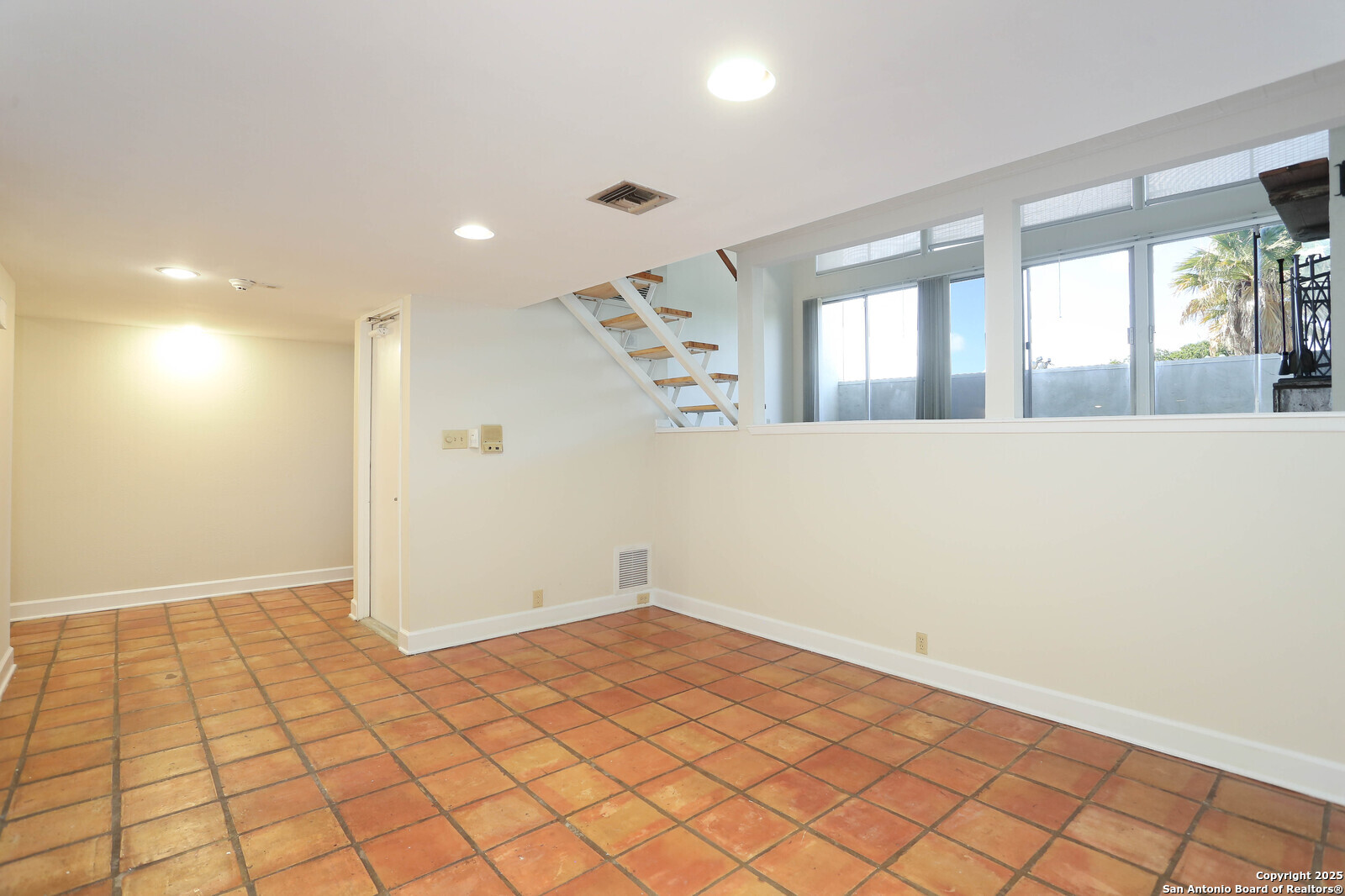 3102 Eisenhauer San Antonio TX 78209