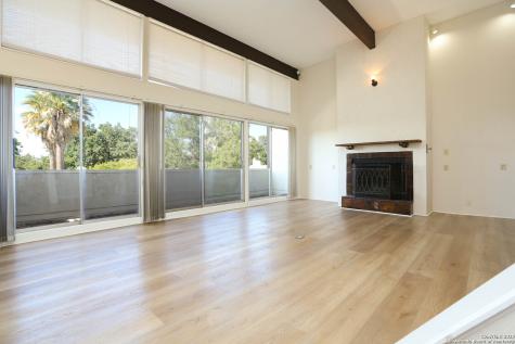 3102 Eisenhauer San Antonio TX 78209