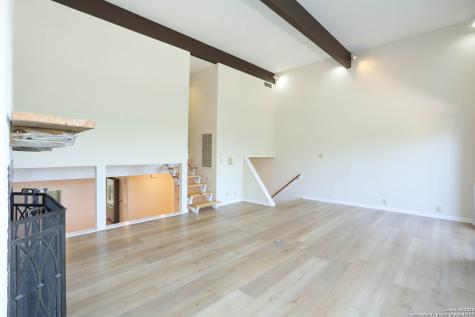 3102 Eisenhauer San Antonio TX 78209