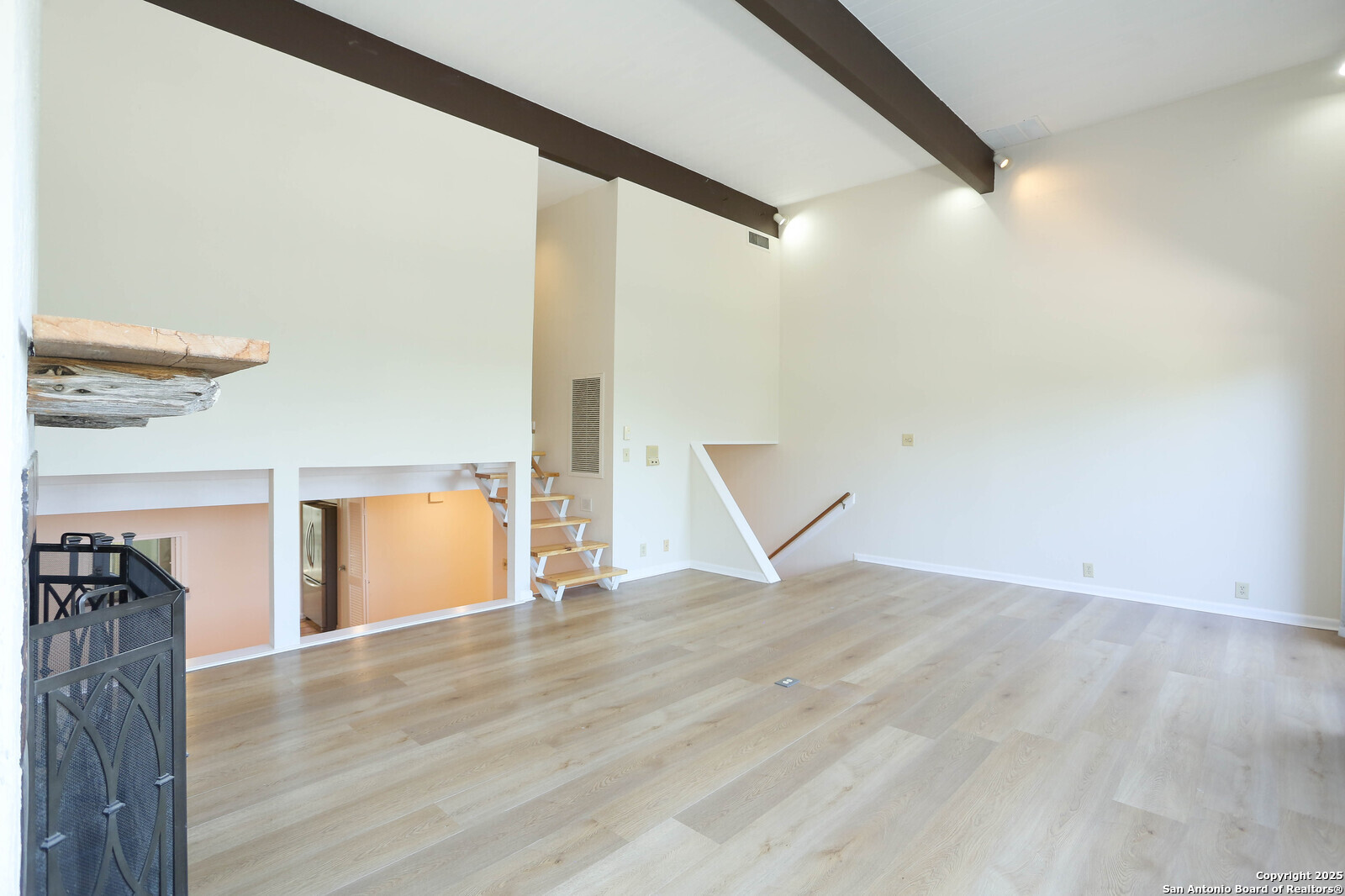 3102 Eisenhauer San Antonio TX 78209