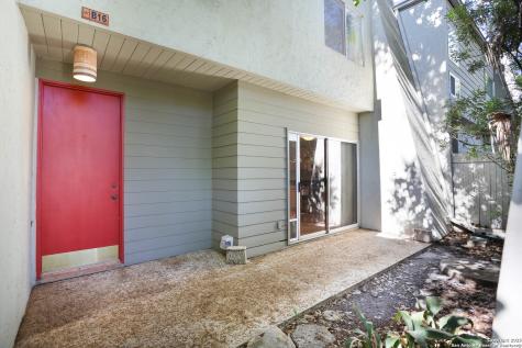 3102 Eisenhauer San Antonio TX 78209