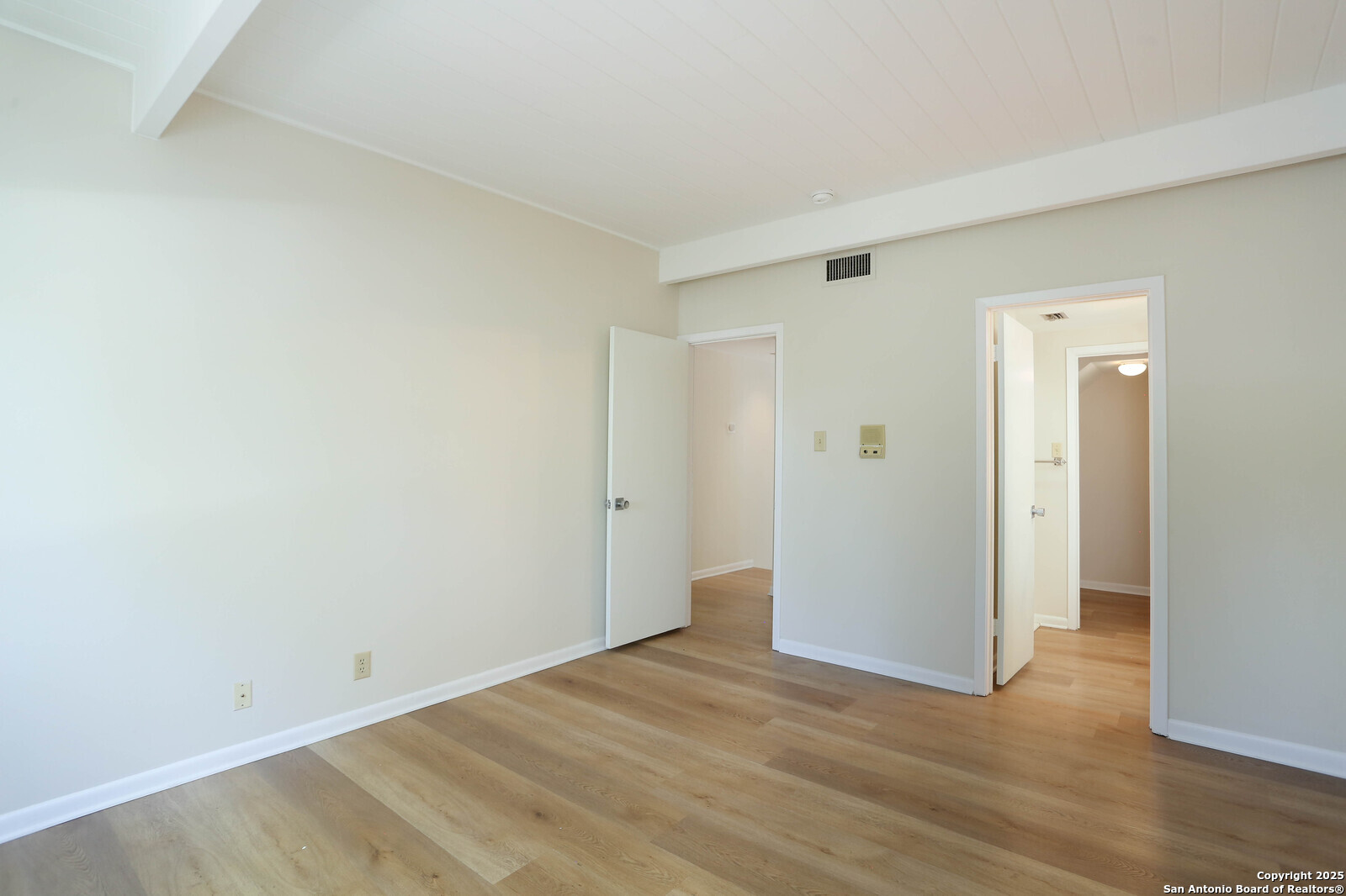 3102 Eisenhauer San Antonio TX 78209