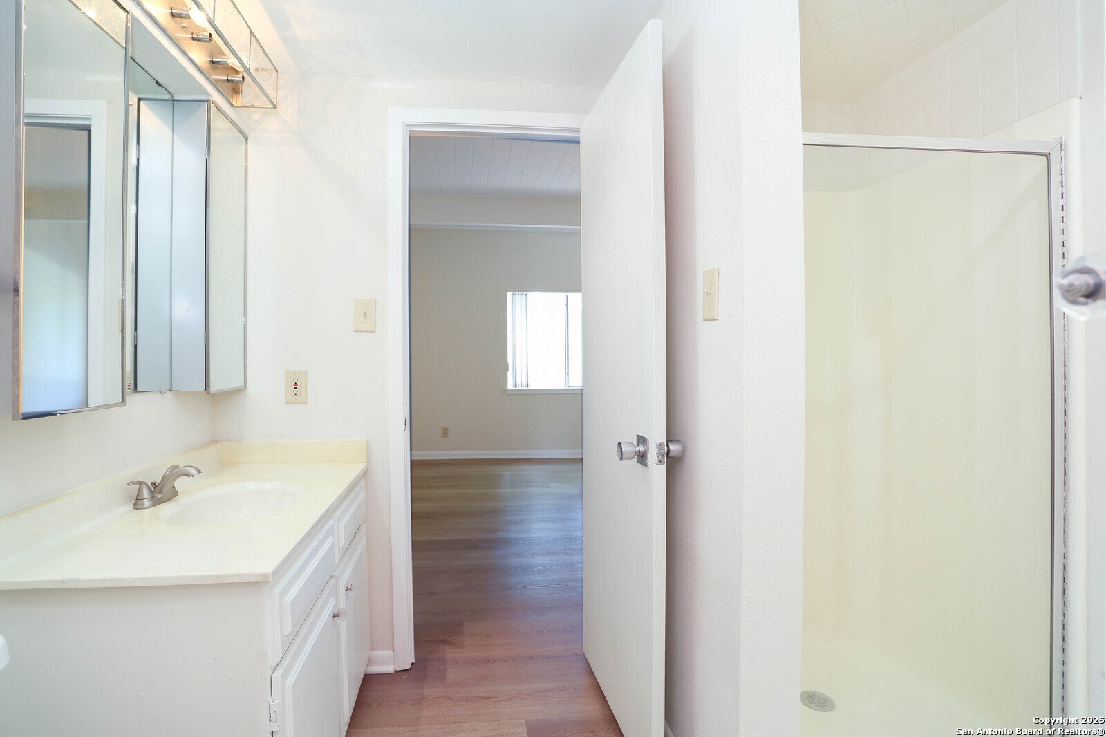 3102 Eisenhauer San Antonio TX 78209