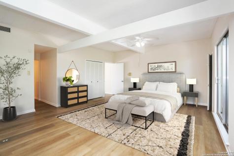 3102 Eisenhauer San Antonio TX 78209