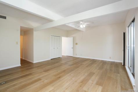 3102 Eisenhauer San Antonio TX 78209