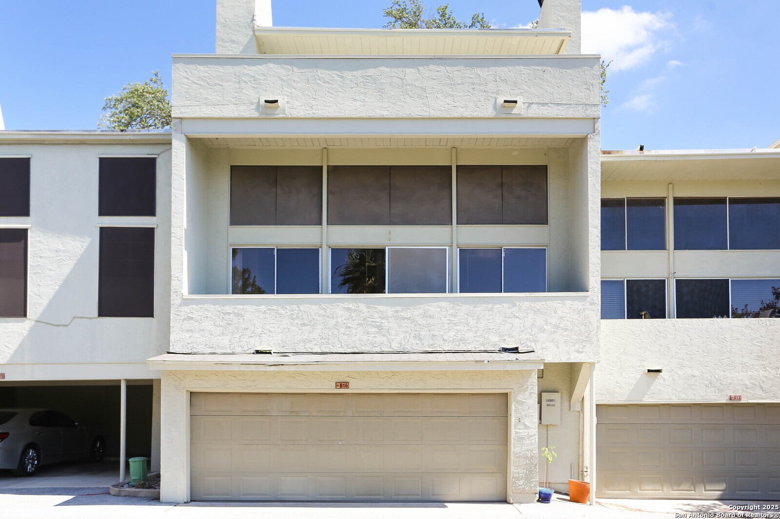 3102 Eisenhauer San Antonio TX 78209