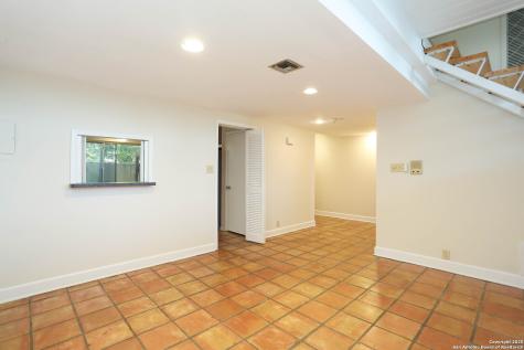 3102 Eisenhauer San Antonio TX 78209