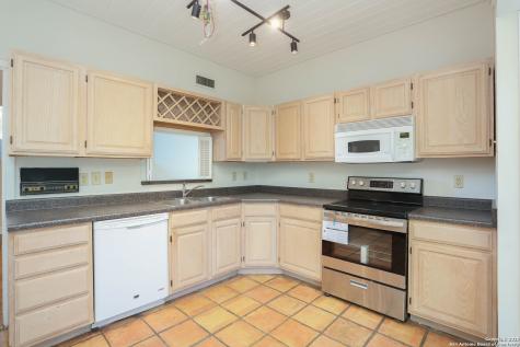 3102 Eisenhauer San Antonio TX 78209