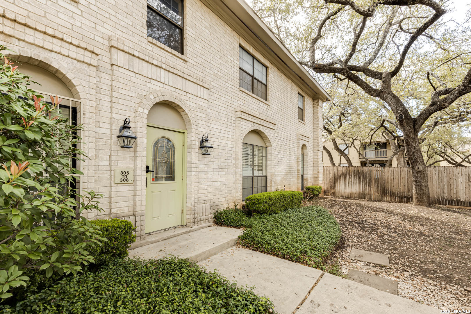 8415 Fredericksburg San Antonio TX 78229