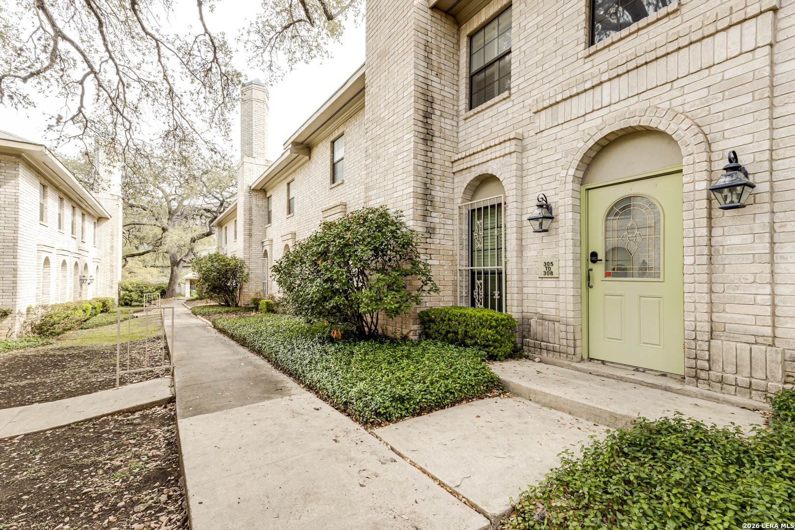 8415 Fredericksburg San Antonio TX 78229