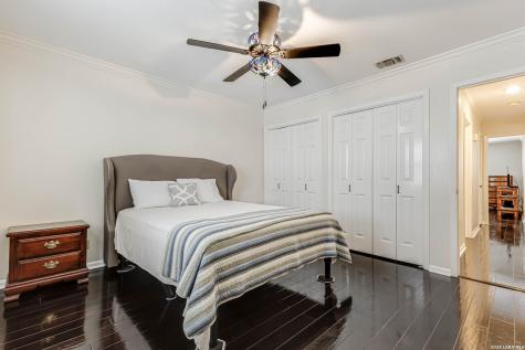8415 Fredericksburg San Antonio TX 78229