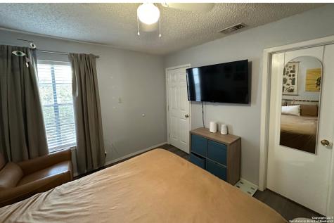 10527 Perrin Beitel San Antonio TX 78217