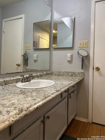 10527 Perrin Beitel San Antonio TX 78217