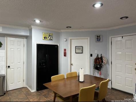 10527 Perrin Beitel San Antonio TX 78217