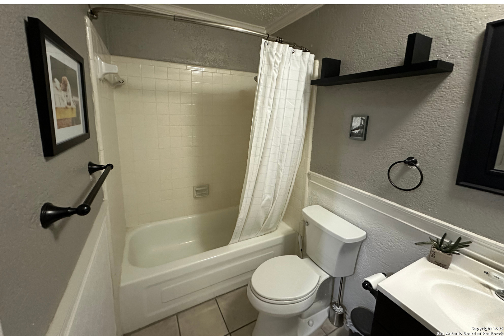 10527 Perrin Beitel San Antonio TX 78217
