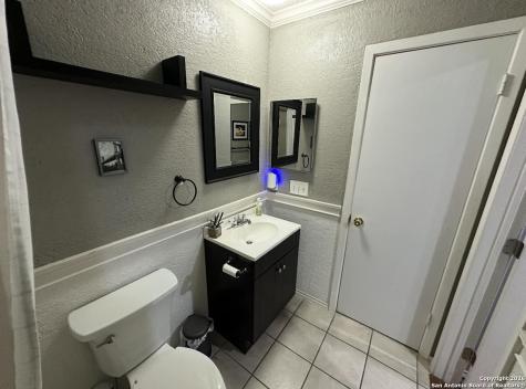 10527 Perrin Beitel San Antonio TX 78217