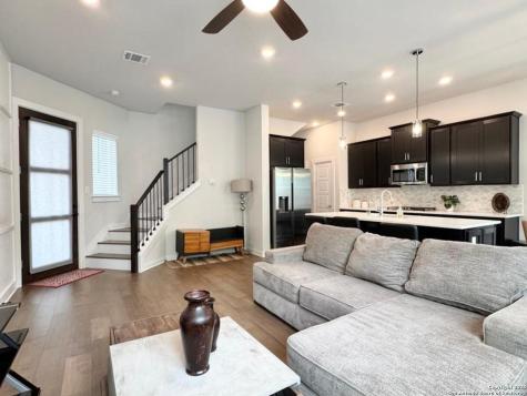 5843 Whitby Road San Antonio TX 78240
