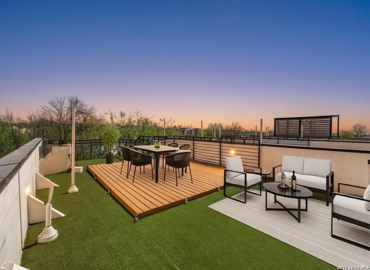 308 S Mesquite Street San Antonio TX 78203