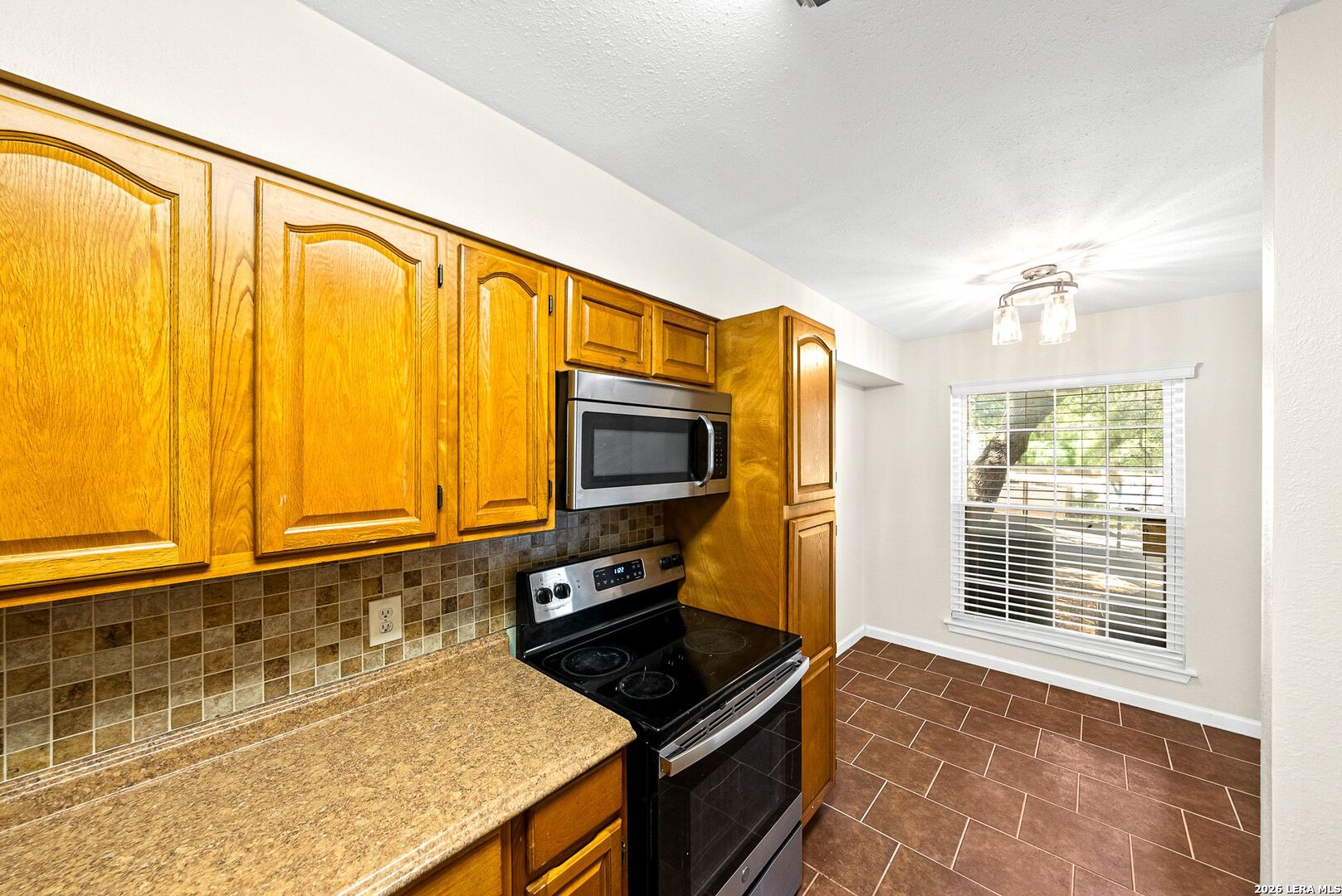 8702 Village Drive San Antonio TX 78217