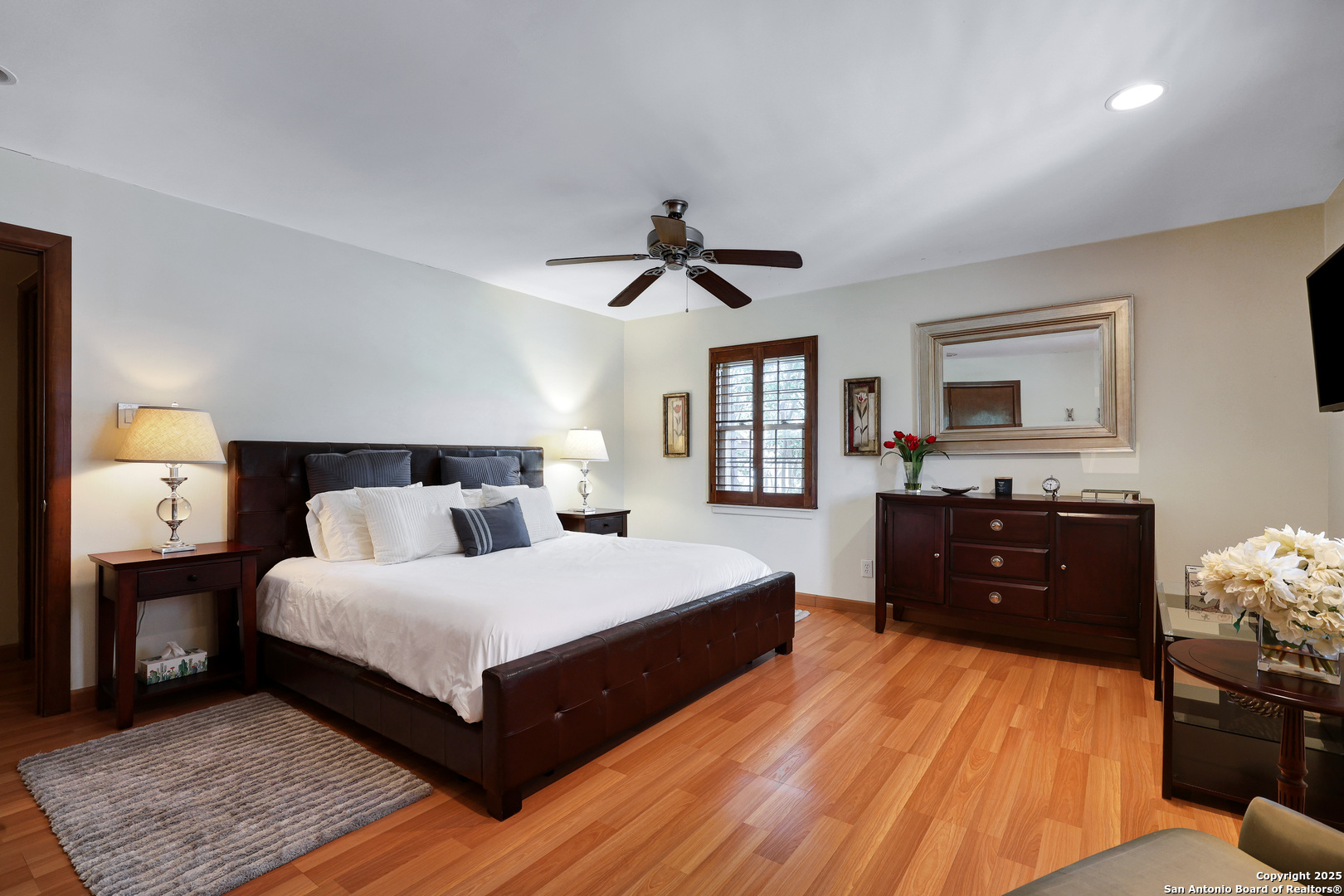 8715 Starcrest San Antonio TX 78217