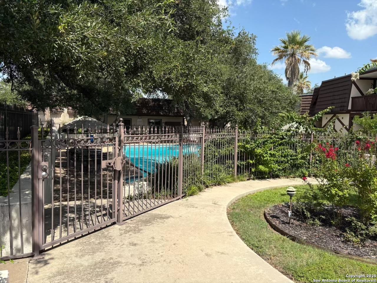 8715 Starcrest San Antonio TX 78217