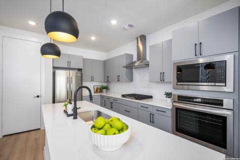 719 E Locust San Antonio TX 78212