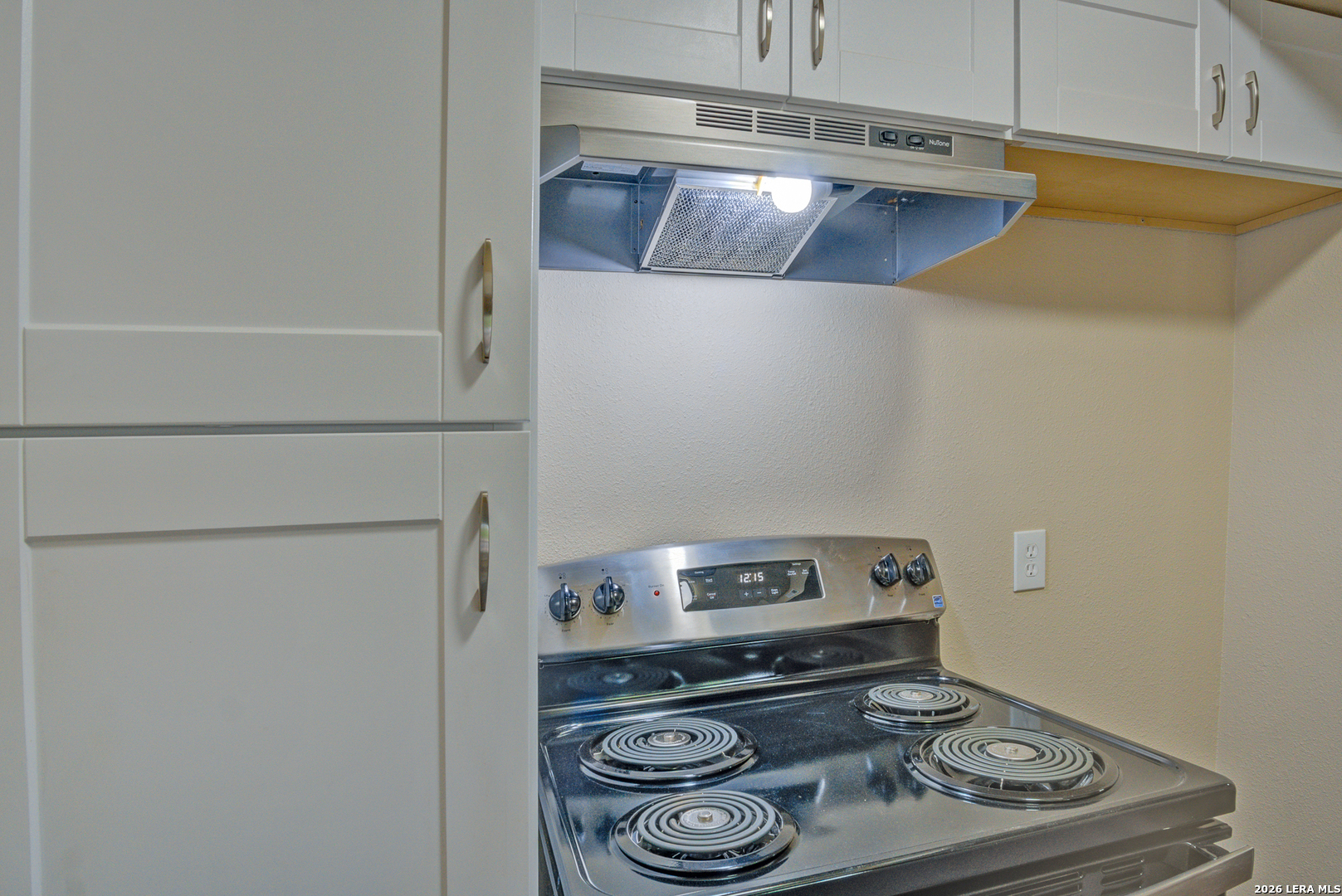 8702 Village San Antonio TX 78217