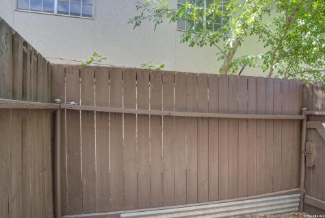8702 Village San Antonio TX 78217