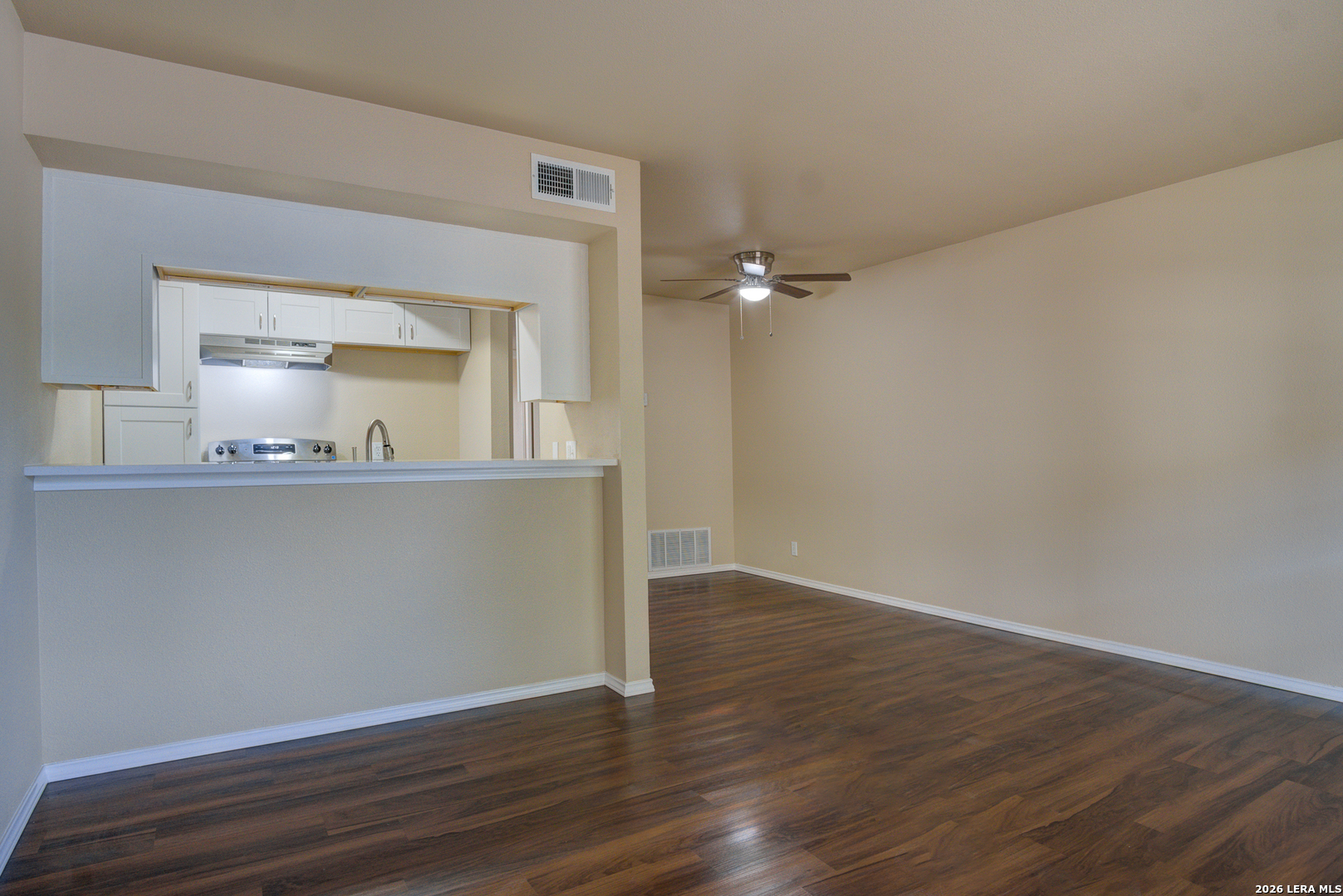 8702 Village San Antonio TX 78217
