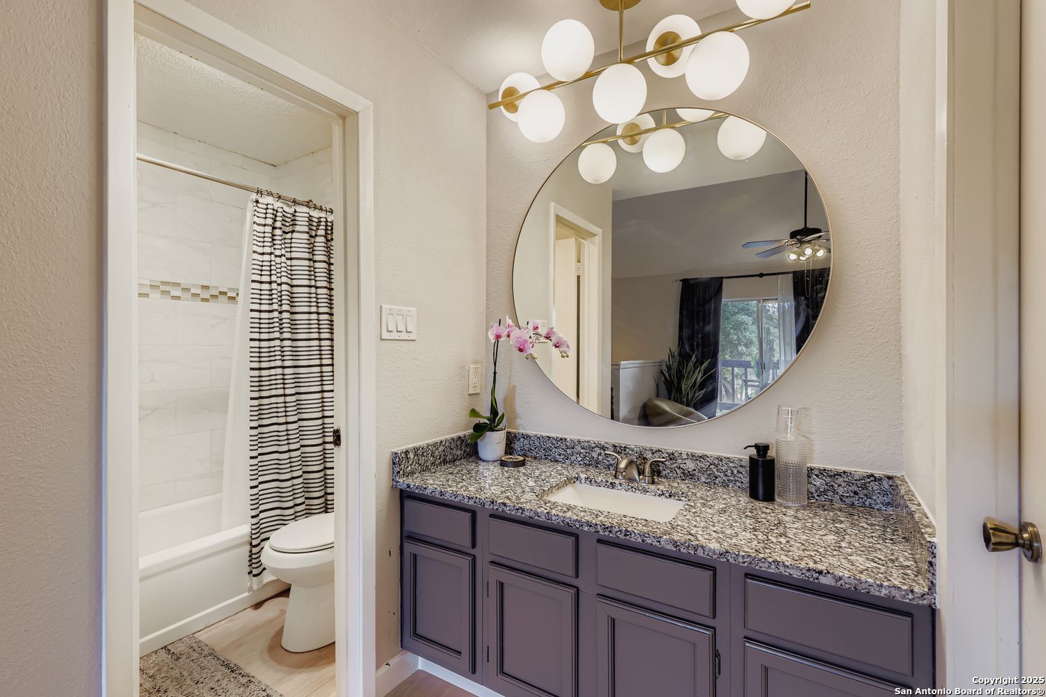 10527 Perrin Beitel San Antonio TX 78217