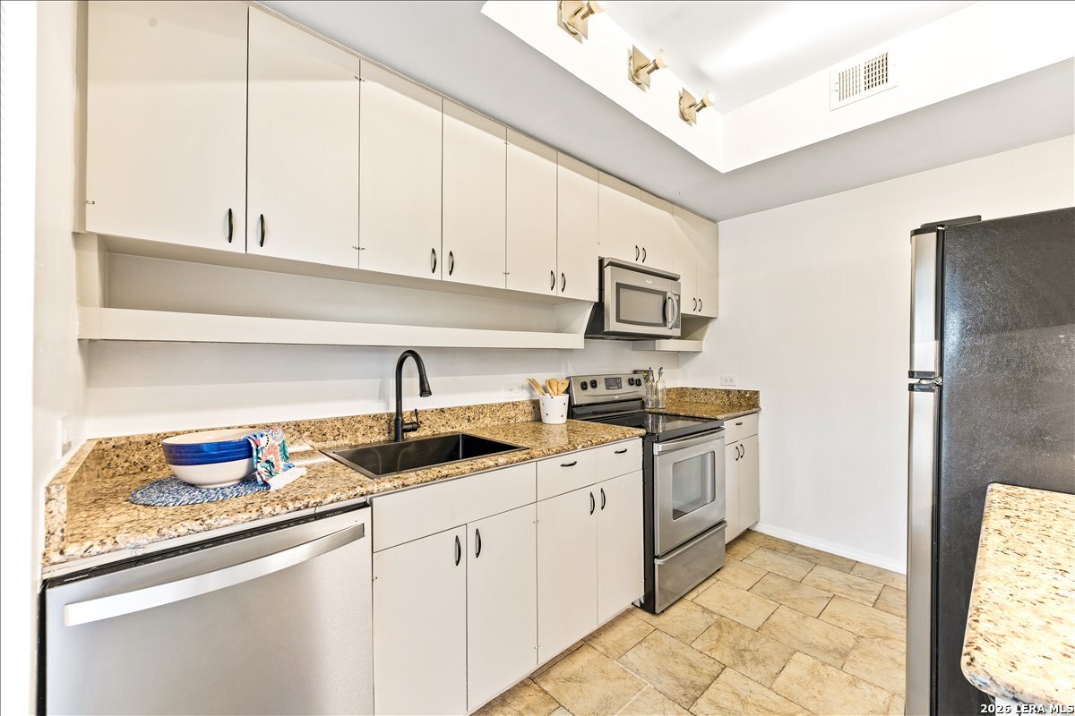 8642 Fredericksburg Road San Antonio TX 78240